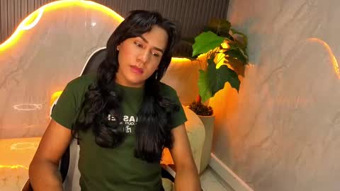 Snapshot of anaisa_tp chatting on September 12, 8:25 pm Ana online show from September 12, 8:25 pm