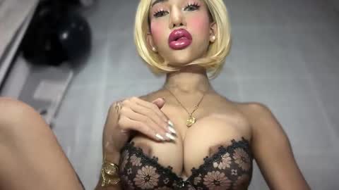 anawalters online show from December 20, 12:38 am