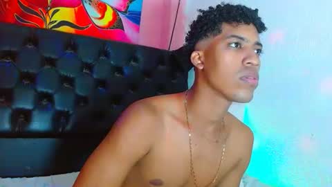 andrea andres couplehot online show from October 18, 9:46 am