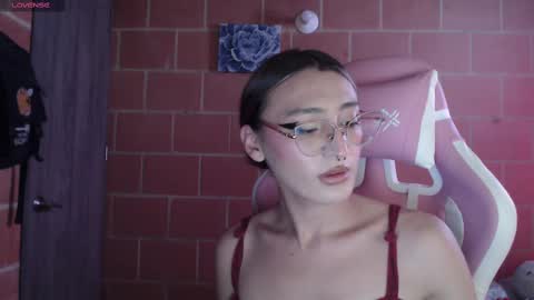 Snapshot of andrea_camila chatting on October 7, 3:46 pm Andrea online show from October 7, 3:46 pm