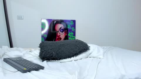 Snapshot of andrea_cherryy_ chatting on September 20, 7:08 pm Andrea Cherry online show from September 20, 7:08 pm