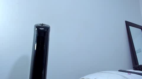 Snapshot of andrea_cherryy_ chatting on September 21, 7:19 pm Andrea Cherry online show from September 21, 7:19 pm