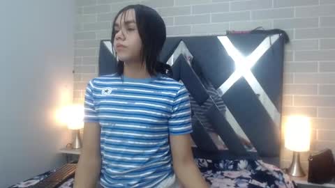 Snapshot of andrea_gill_ chatting on February 1, 12:16 pm Andres Gil online show from February 1, 12:16 pm