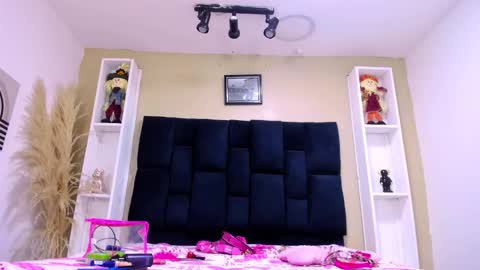 Andres Gil online show from December 4, 3:38 pm