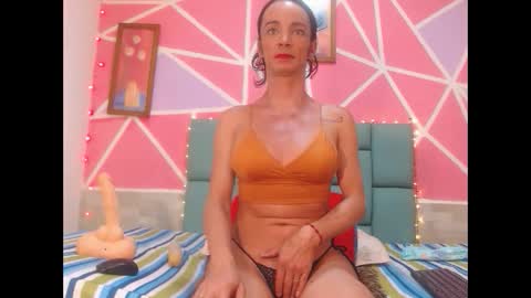 Snapshot of andrea_ospina1 chatting on February 12, 1:06 pm andrea ospina1 online show from February 12, 1:06 pm