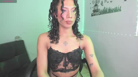 Snapshot of angel_love_b chatting on December 6, 9:51 pm ngel EVERYDAY from 2145 to 0500am Colombia hour online show from December 6, 9:51 pm