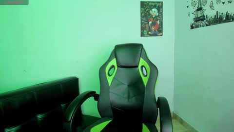 Snapshot of angel_love_b chatting on September 29, 2:44 am ngel EVERYDAY from 2145 to 0500am Colombia hour online show from September 29, 2:44 am