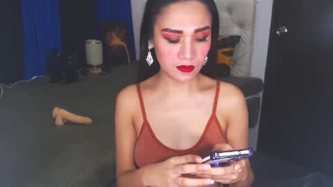 Snapshot of angelcumfallen chatting on January 4, 10:46 pm Angel online show from January 4, 10:46 pm