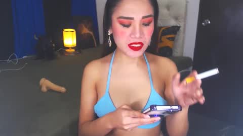 Snapshot of angelcumfallen chatting on January 10, 12:36 pm Angel online show from January 10, 12:36 pm