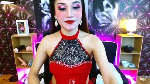 Snapshot of angelcumfallen chatting on March 11, 3:02 pm Angel online show from March 11, 3:02 pm