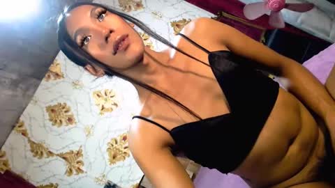 Snapshot of angeldark_satisfactionxxx chatting on January 6, 1:41 pm ANGELDARK online show from January 6, 1:41 pm