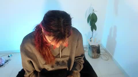 angele online show from November 21, 7:15 pm