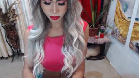 Snapshot of angelic_face_808 chatting on January 27, 6:20 pm DIVINE ANGEL online show from January 27, 6:20 pm