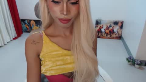 Snapshot of angelic_face_808 chatting on September 24, 7:58 am DIVINE ANGEL online show from September 24, 7:58 am