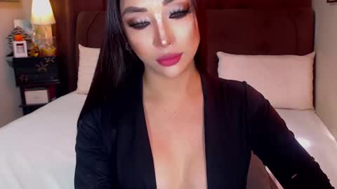 MS. AMALIA online show from February 23, 6:17 am