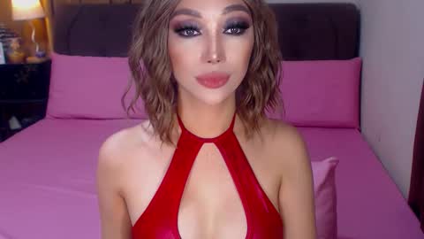 MS. AMALIA online show from October 16, 10:59 am