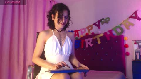 Snapshot of angellike_doll chatting on December 2, 9:12 pm Angellike online show from December 2, 9:12 pm