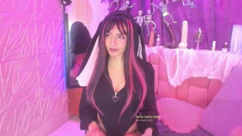 Angellike online show from October 14, 11:15 pm