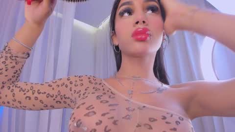 Snapshot of angelrossario chatting on March 11, 6:32 am Angel Rosario online show from March 11, 6:32 am