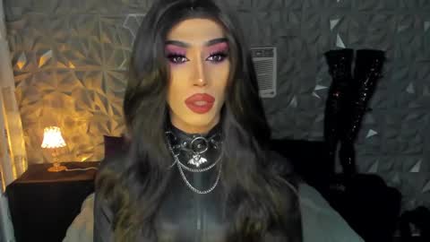Snapshot of anitacruisze chatting on January 26, 12:22 pm Miss Ann online show from January 26, 12:22 pm