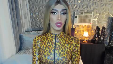 Snapshot of anitacruisze chatting on February 1, 4:22 pm Miss Ann online show from February 1, 4:22 pm