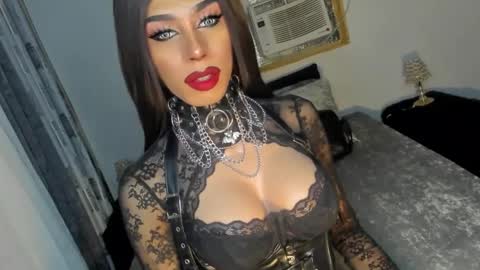 Snapshot of anitacruisze chatting on February 26, 6:11 pm Miss Ann online show from February 26, 6:11 pm
