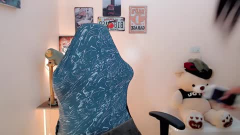 Snapshot of anna_thompsonxx chatting on December 22, 10:25 pm SWEET ANNA online show from December 22, 10:25 pm