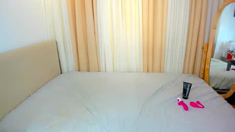 Miss Anna online show from September 26, 7:38 am