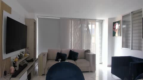 Maria Antonia online show from October 10, 8:43 pm
