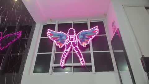 Snapshot of aradna_cruz chatting on September 25, 9:33 pm aradna_cruz online show from September 25, 9:33 pm