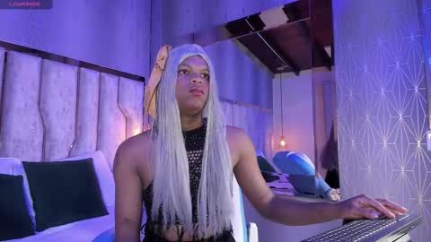 Snapshot of ari_monet chatting on February 12, 11:40 am ARI online show from February 12, 11:40 am