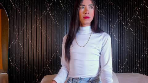 Snapshot of aria_millers_ chatting on December 30, 7:21 pm Aria Millers online show from December 30, 7:21 pm