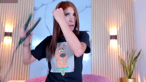 Snapshot of aria_millers_ chatting on March 7, 11:32 am Aria Millers online show from March 7, 11:32 am