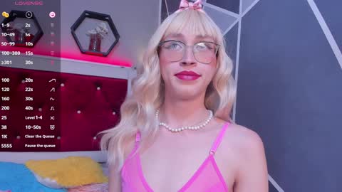 Snapshot of ariadna_evangeline chatting on December 17, 5:29 am Angel online show from December 17, 5:29 am