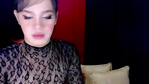 Snapshot of arianne_xoxo777 chatting on December 15, 10:28 am ARIANNE CUMS online show from December 15, 10:28 am