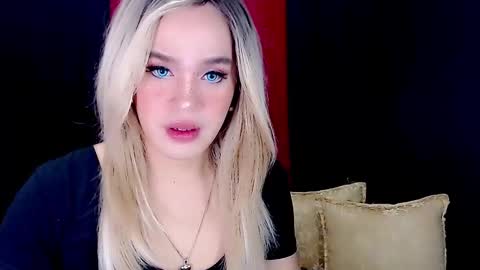 Snapshot of arianne_xoxo777 chatting on December 17, 11:17 am ARIANNE CUMS online show from December 17, 11:17 am