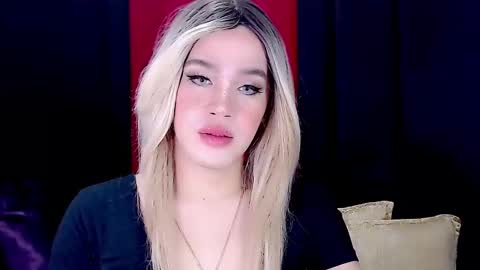 Snapshot of arianne_xoxo777 chatting on January 4, 6:41 am ARIANNE CUMS online show from January 4, 6:41 am
