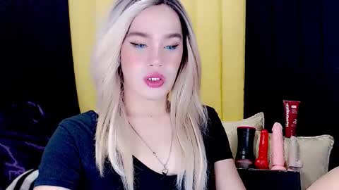 Snapshot of arianne_xoxo777 chatting on September 14, 10:14 pm ARIANNE CUMS online show from September 14, 10:14 pm