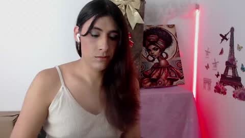Snapshot of arii_scorpion chatting on January 16, 5:33 pm Ariana Forero ---- independet model online show from January 16, 5:33 pm