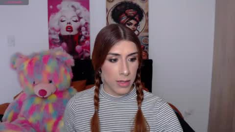 Snapshot of arii_scorpion chatting on October 8, 10:22 pm Ariana Forero ---- independet model online show from October 8, 10:22 pm