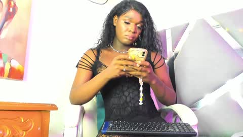 Snapshot of arii_xxx chatting on December 22, 2:39 am ari 3 online show from December 22, 2:39 am