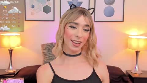 Snapshot of arivega chatting on February 12, 1:30 am Nice to meet you thumb up me please its important I LOOK MY BIO DOWN online show from February 12, 1:30 am