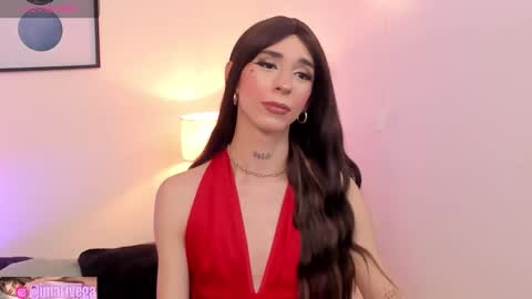 Snapshot of arivega chatting on September 23, 6:30 am Nice to meet you thumb up me please its important I LOOK MY BIO DOWN online show from September 23, 6:30 am
