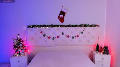 Aron cruz  online show from December 16, 2:00 pm