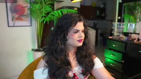 Snapshot of artechloe chatting on December 10, 9:43 pm Chloe online show from December 10, 9:43 pm