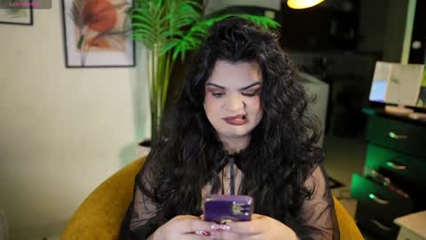 Snapshot of artechloe chatting on December 13, 9:52 pm Chloe online show from December 13, 9:52 pm