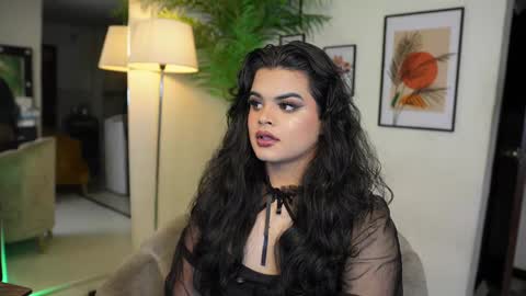 Snapshot of artechloe chatting on January 22, 9:00 pm Chloe online show from January 22, 9:00 pm