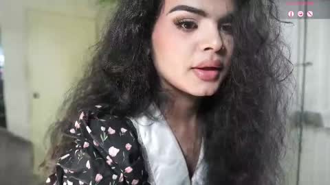 Chloe  online show from October 12, 11:18 pm