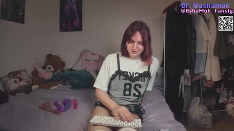 Asha Mok online show from December 14, 8:42 am