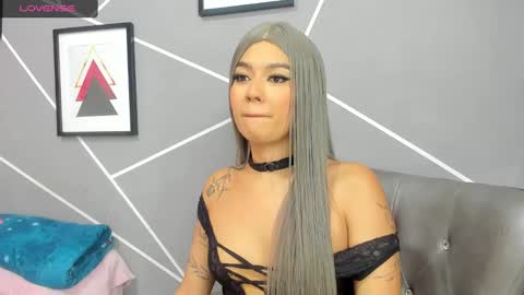 Snapshot of ashliekitty_011 chatting on January 18, 1:23 am Ashlie online show from January 18, 1:23 am